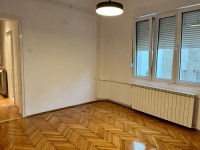 Izdajem poslovni prostor u strogom centru, Dobrinjska, 22m2